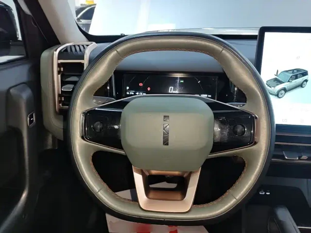 iCAR 03 — Фото автомобиля 10