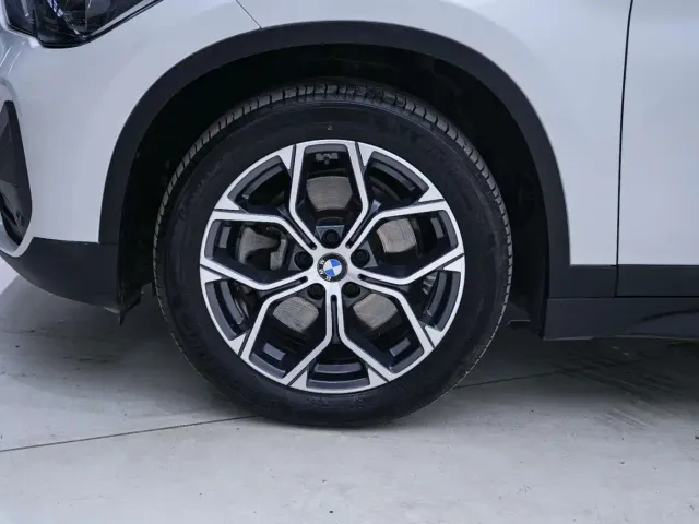 BMW X1 — Фото автомобиля 12
