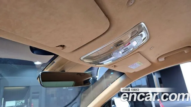 Genesis G90 Бензин 3.5 турбо AWD — Фото автомобиля 30