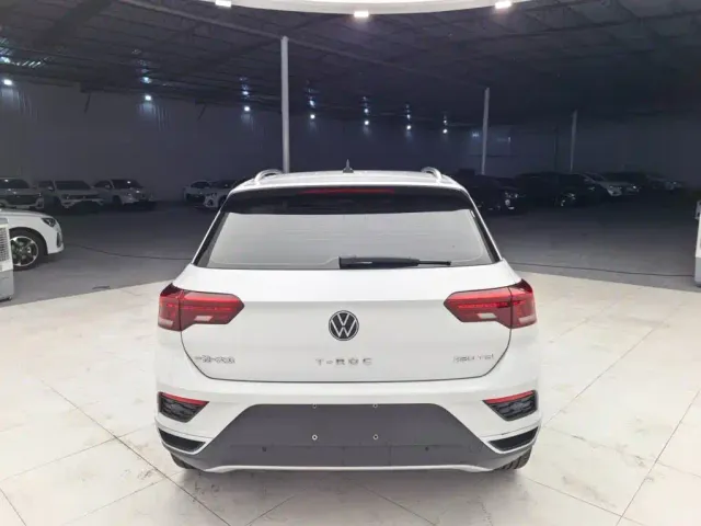 Volkswagen T-Roc — Фото автомобиля 4