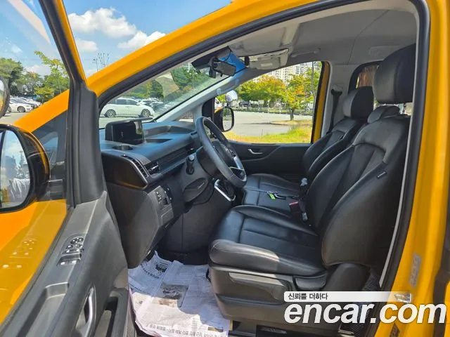 Hyundai Staria Staria — Фото автомобиля 7
