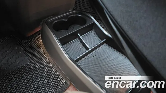Kia EV9 — Фото автомобиля 25