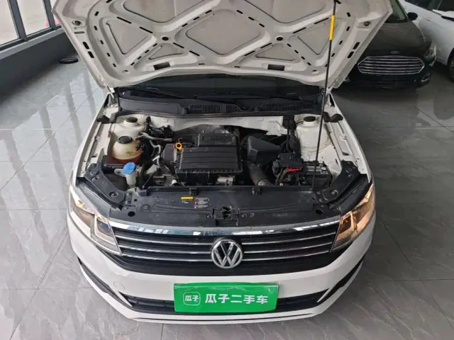 Volkswagen Lavida — Фото автомобиля 19