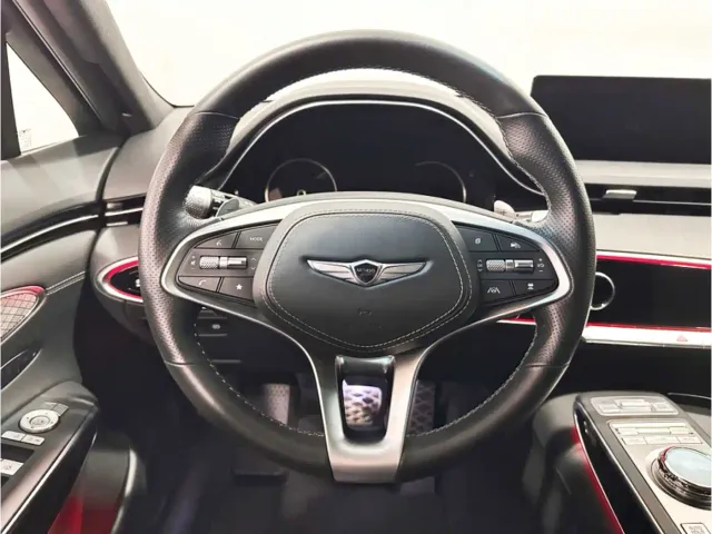 Genesis GV70 — Фото автомобиля 8