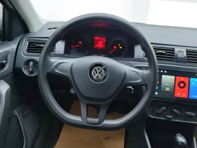 Volkswagen Santana — Фото автомобиля 15