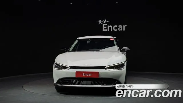 Kia EV6 — Фото автомобиля 3