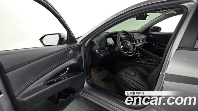 Hyundai Avante — Фото автомобиля 10