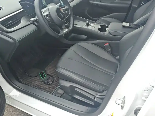 BYD Seal 05 DM-i — Фото автомобиля 14