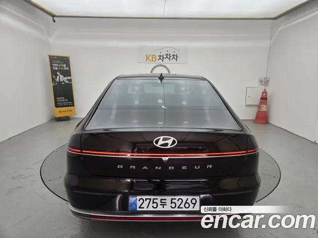 Hyundai Grandeur GN7 — Фото автомобиля 4