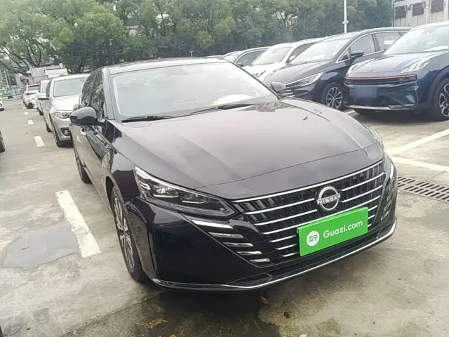 Nissan Teana — Фото автомобиля 3