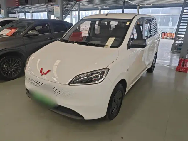 Фотография автомобиля — Wuling Hongguang