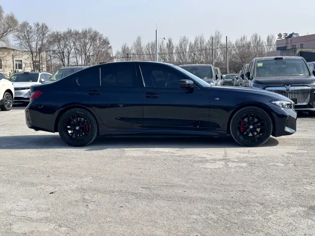BMW 3 Series — Фото автомобиля 8