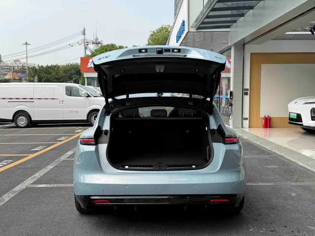 Nio ET5 Touring — Фото автомобиля 12