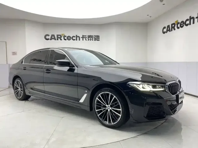 BMW 5 Series — Фото автомобиля 2