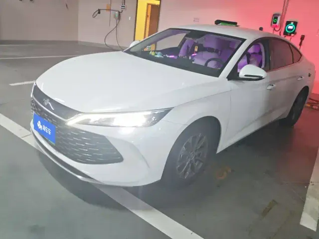 Фотография автомобиля — BYD Qin L