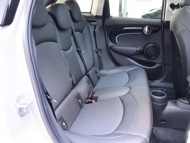 MINI Hatch — Фото автомобиля 21