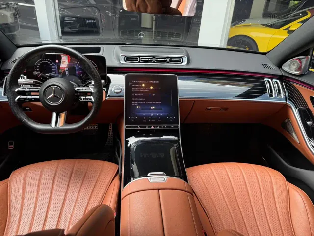 Mercedes-Benz S-Class — Фото автомобиля 10