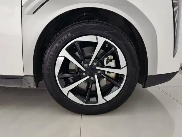 GAC Aion Y — Фото автомобиля 6