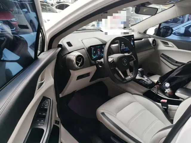 BYD Yuan Pro — Фото автомобиля 15