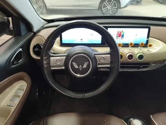 Wuling Bingo — Фото автомобиля 10