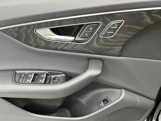 Audi Q8 — Фото автомобиля 19