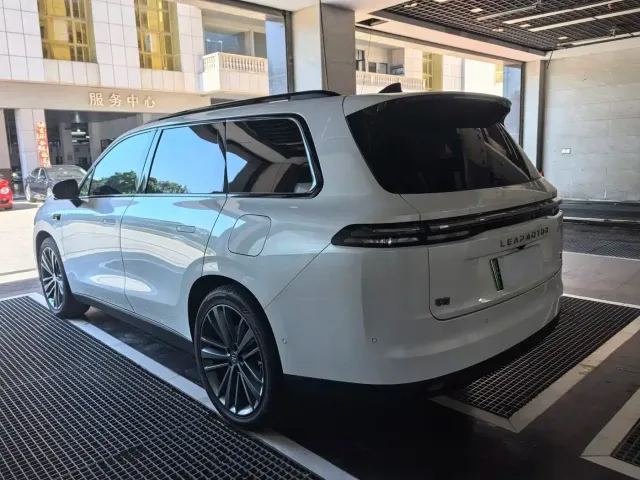 Leapmotor C16 — Фото автомобиля 3