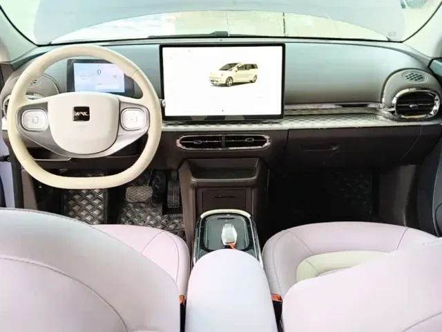JAC Yiwei 3 — Фото автомобиля 9