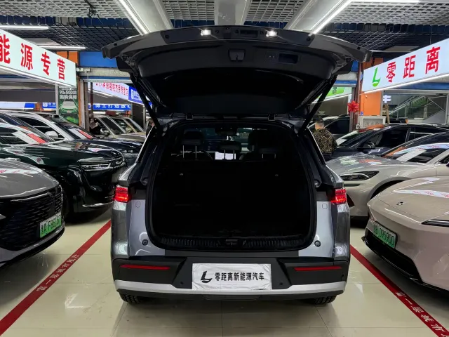 BYD Song Pro — Фото автомобиля 15
