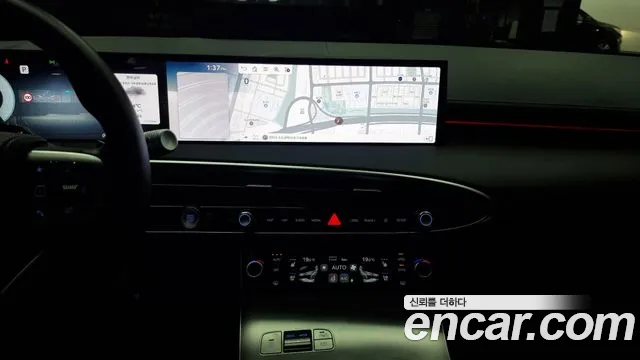 Genesis GV70 2.5T Бензин 2WD — Фото автомобиля 14