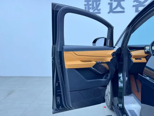 Geely Yizhen L380 — Фото автомобиля 6