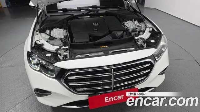 Mercedes-Benz E-Class W214 — Фото автомобиля 9