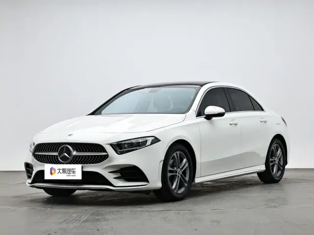 Фотография автомобиля — Mercedes-Benz A-Class