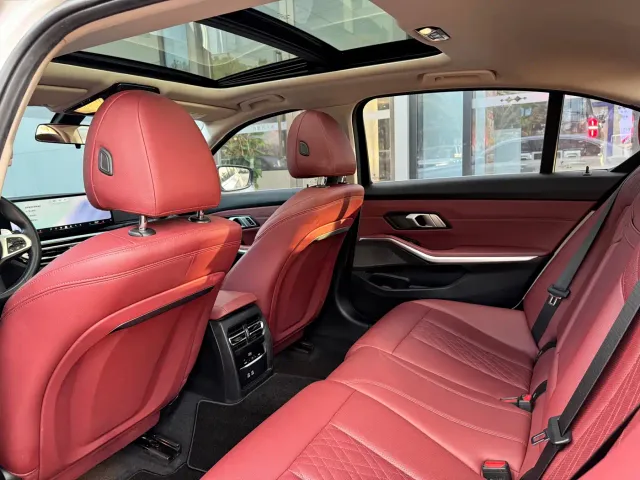 BMW 3 Series — Фото автомобиля 8