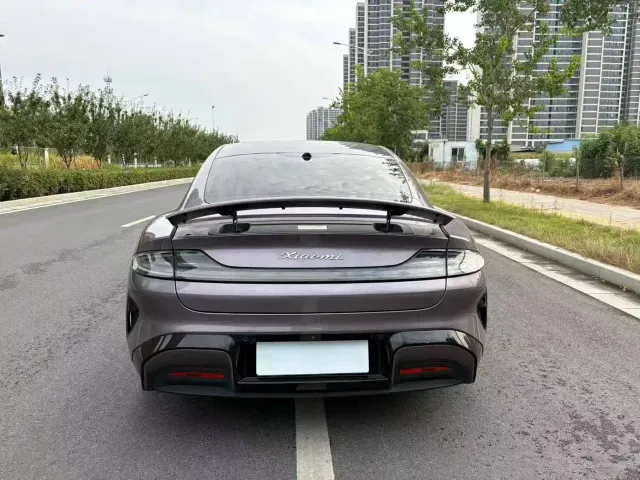 Xiaomi SU7 — Фото автомобиля 8