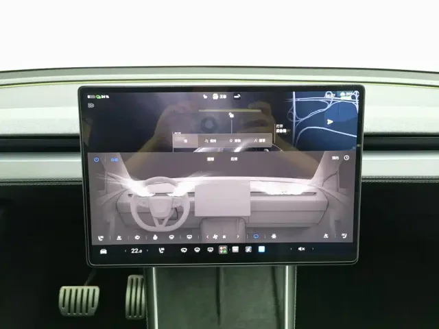 Tesla Model Y — Фото автомобиля 12