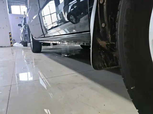 JAC Refine M3 — Фото автомобиля 20