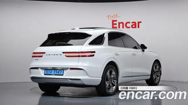 Genesis GV70 Electrified — Фото автомобиля 2
