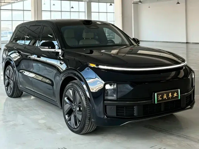 Li Auto L9 — Фото автомобиля 3