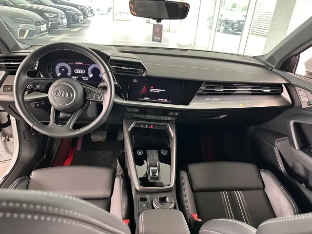 Audi A3 — Фото автомобиля 5