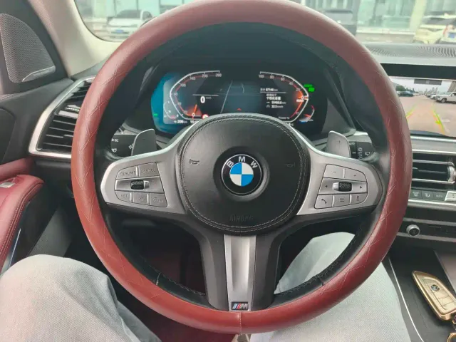 BMW X5 — Фото автомобиля 10