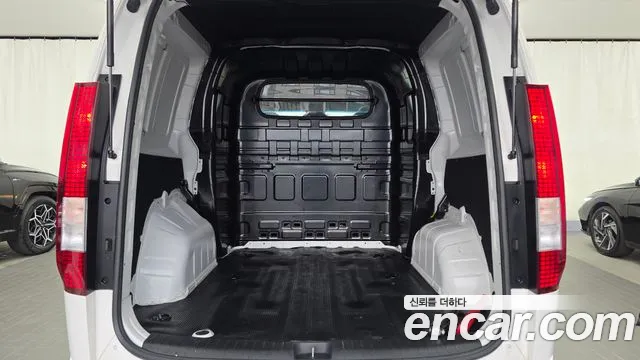 Hyundai Staria — Фото автомобиля 26