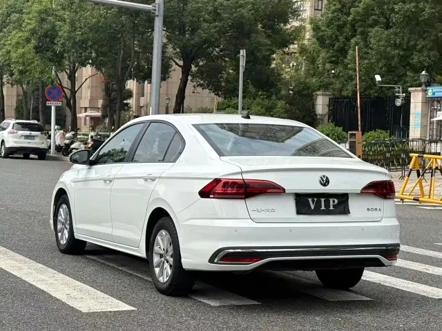 Volkswagen Bora — Фото автомобиля 7