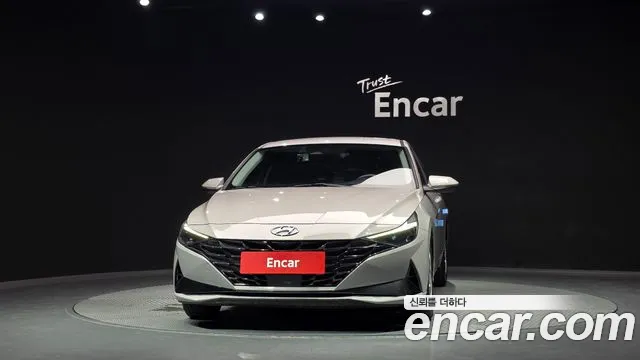 Hyundai AVANTE Avante (CN7) — Фото автомобиля 3