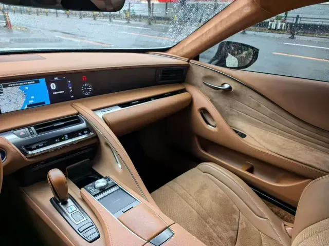 Lexus LC — Фото автомобиля 8
