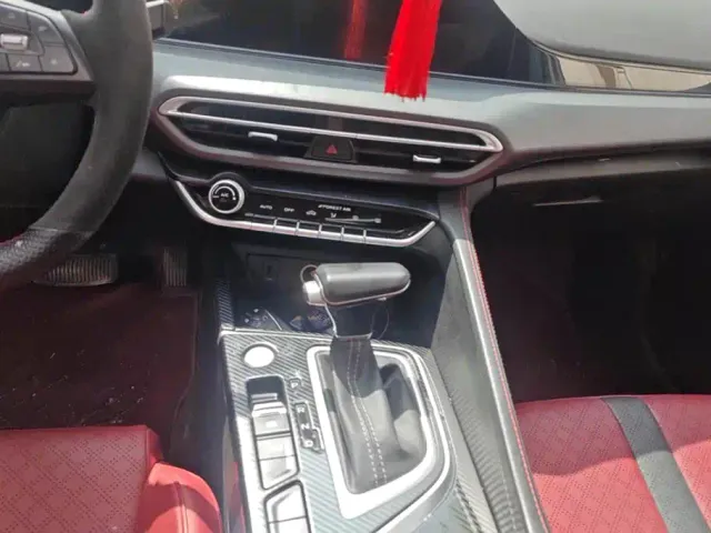 Changan Eado — Фото автомобиля 16