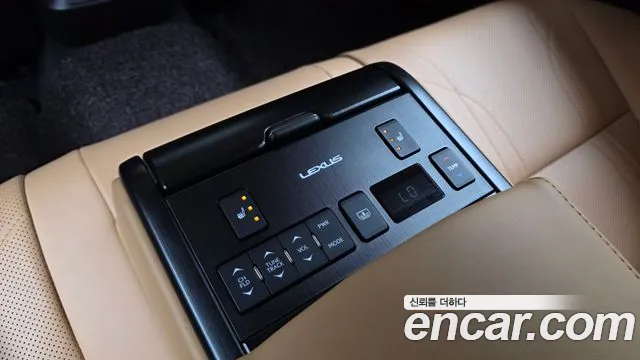 Lexus ES — Фото автомобиля 28