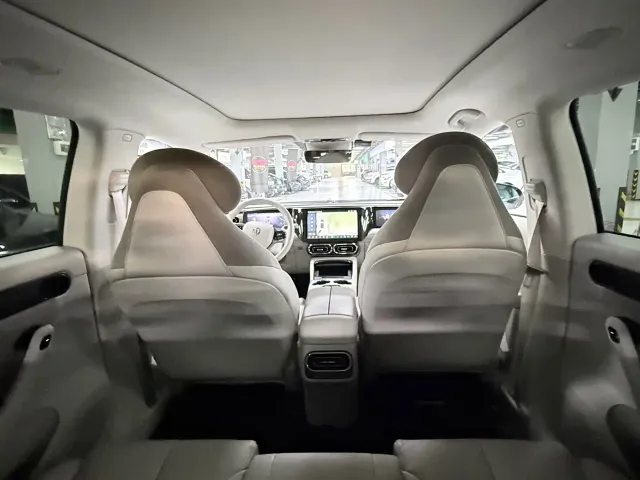 Leapmotor C11 — Фото автомобиля 7