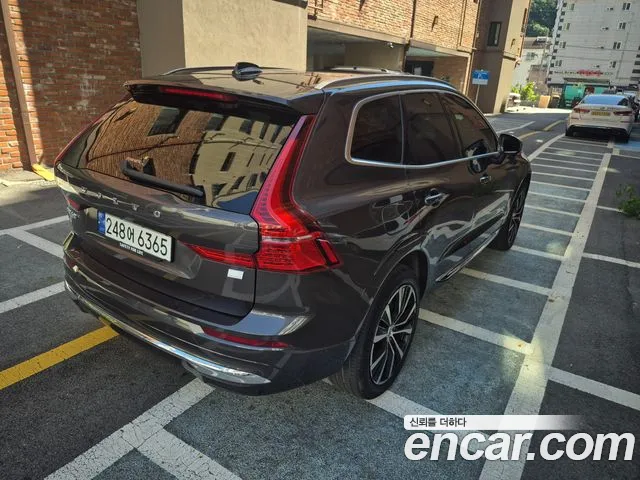 Volvo XC60 Generation 2 — Фото автомобиля 4