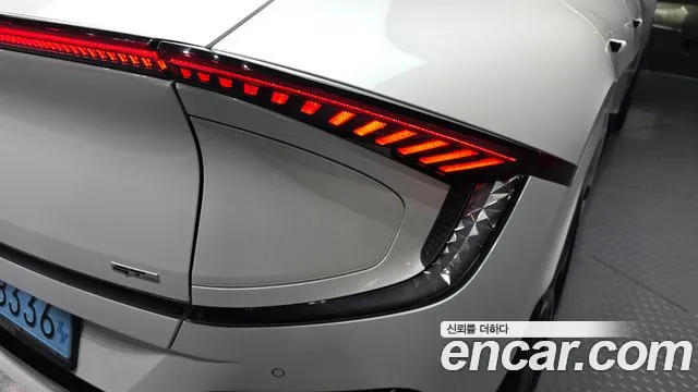 Kia EV6 — Фото автомобиля 22