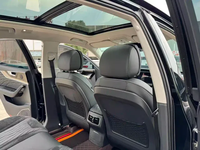 Hongqi HS5 — Фото автомобиля 21